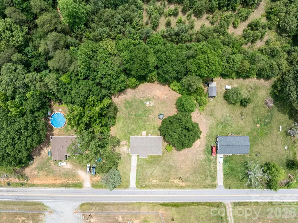 1674 Harris Henrietta Road Forest City NC 28043