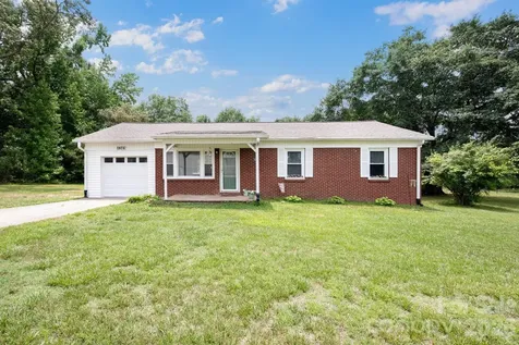 1674 Harris Henrietta Road Forest City NC 28043