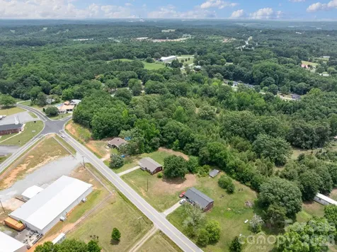 1674 Harris Henrietta Road Forest City NC 28043