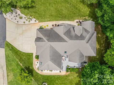 1850 Poinciana Drive York SC 29745