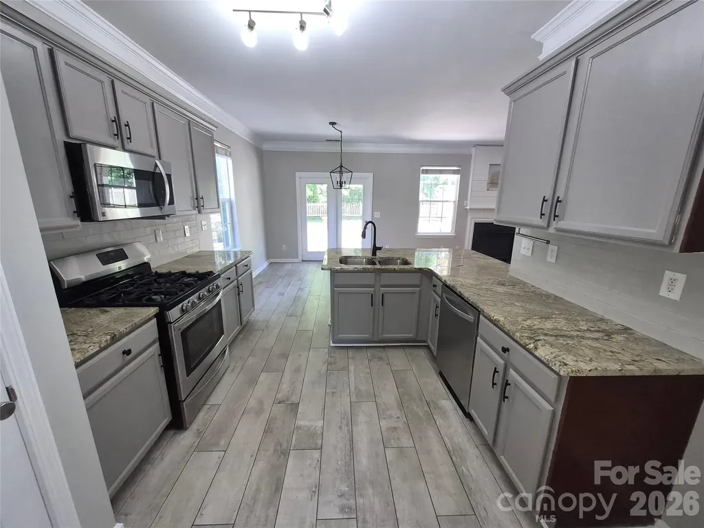 6229 Roseway Court Harrisburg NC 28075