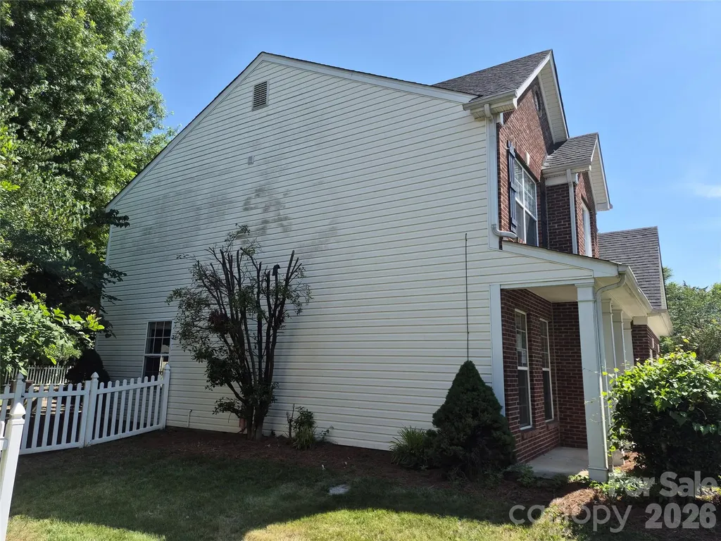 6229 Roseway Court Harrisburg NC 28075