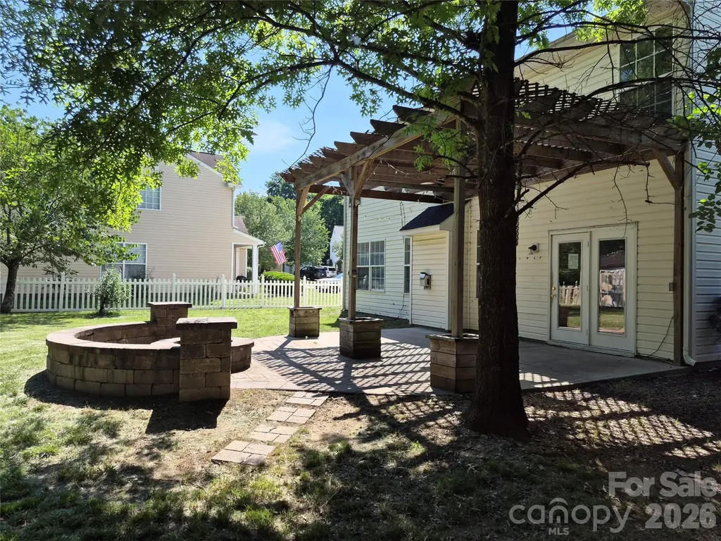 6229 Roseway Court Harrisburg NC 28075