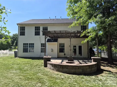6229 Roseway Court Harrisburg NC 28075