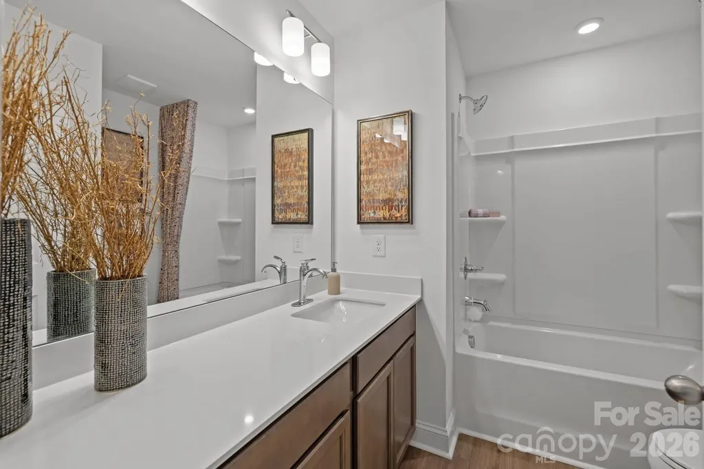 2206 Gladwyne Place Charlotte NC 28269