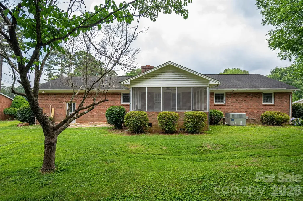 225 Dogwood Drive Mount Holly NC 28120