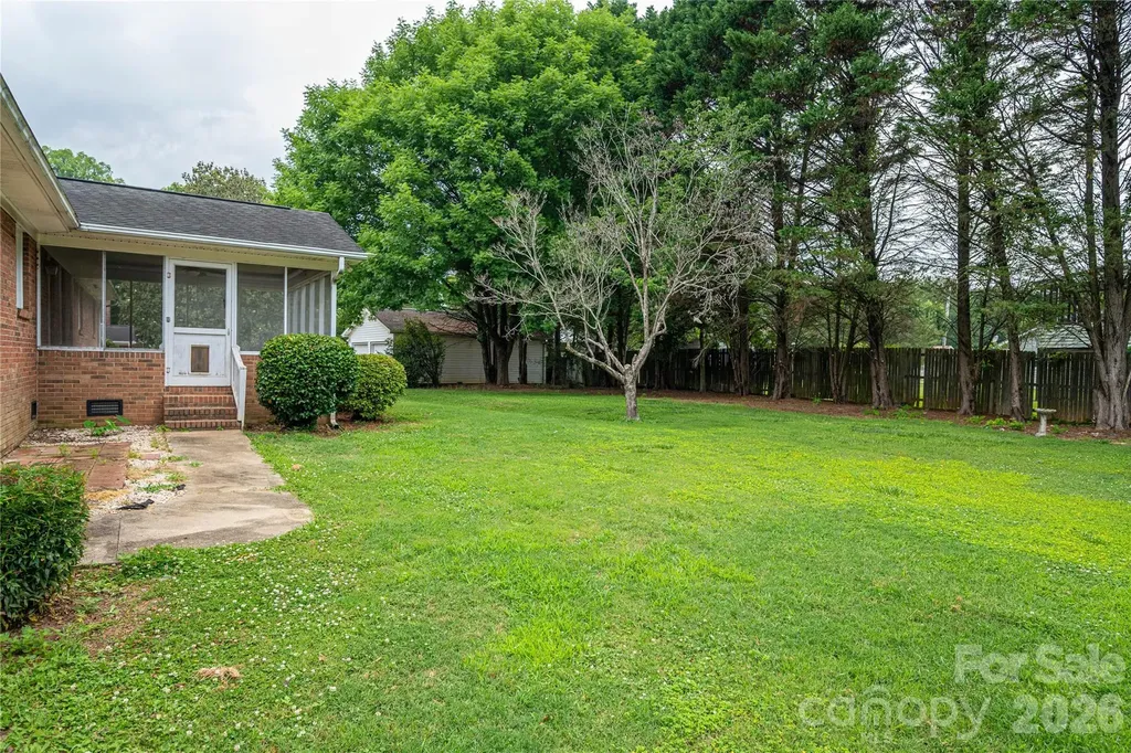 225 Dogwood Drive Mount Holly NC 28120