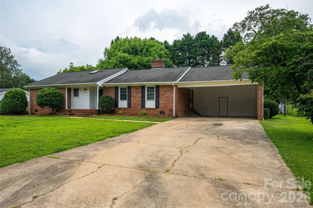 225 Dogwood Drive Mount Holly NC 28120
