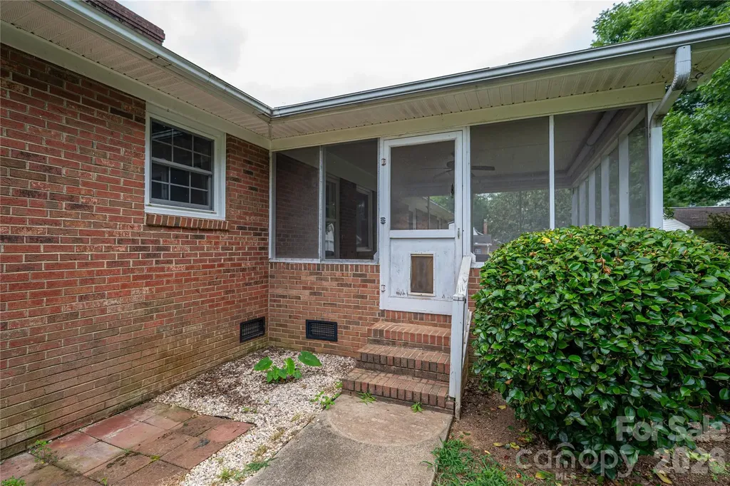 225 Dogwood Drive Mount Holly NC 28120