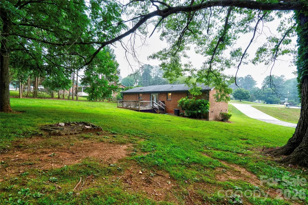 1323 N Lakewood Drive Shelby NC 28150