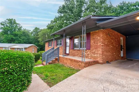 1323 N Lakewood Drive Shelby NC 28150