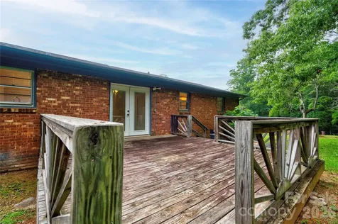 1323 N Lakewood Drive Shelby NC 28150