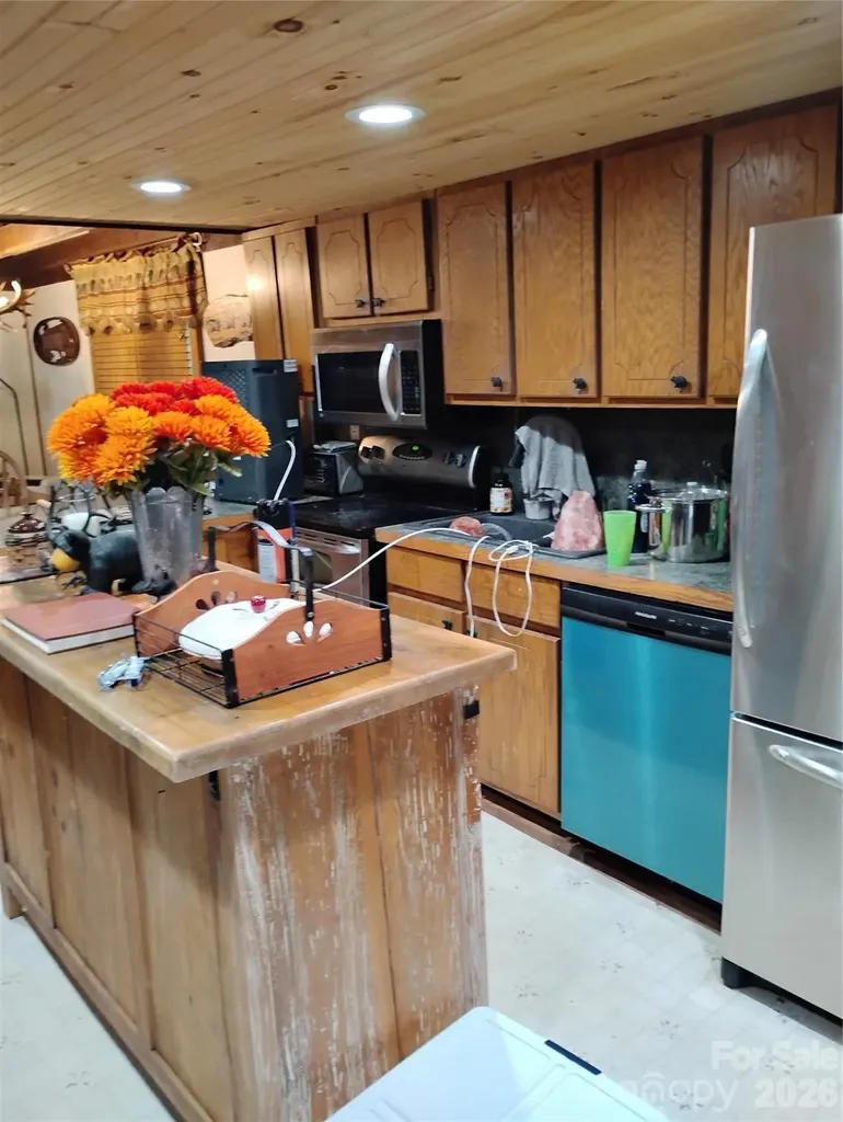 401 Shady Drive Collettsville NC 28611