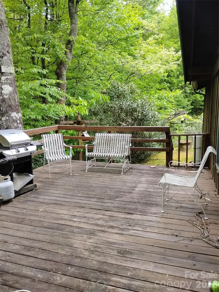 401 Shady Drive Collettsville NC 28611