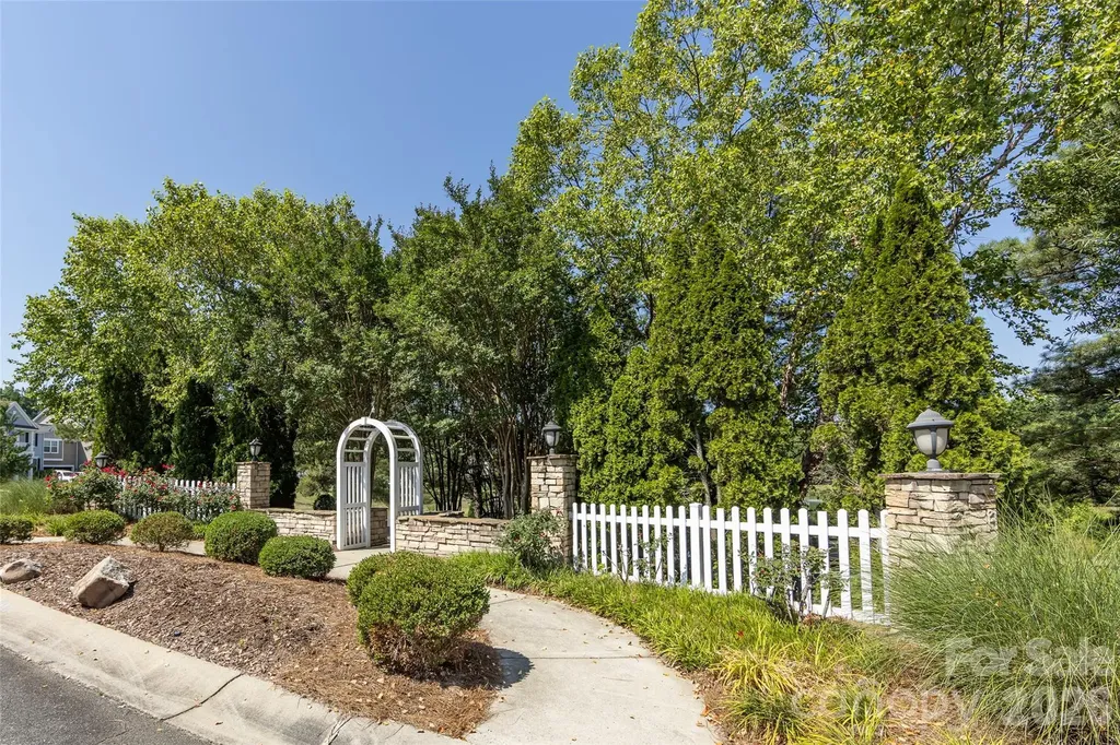 12531 Surreykirt Lane Huntersville NC 28078