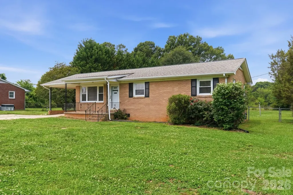 913 Harper Road Gastonia NC 28056