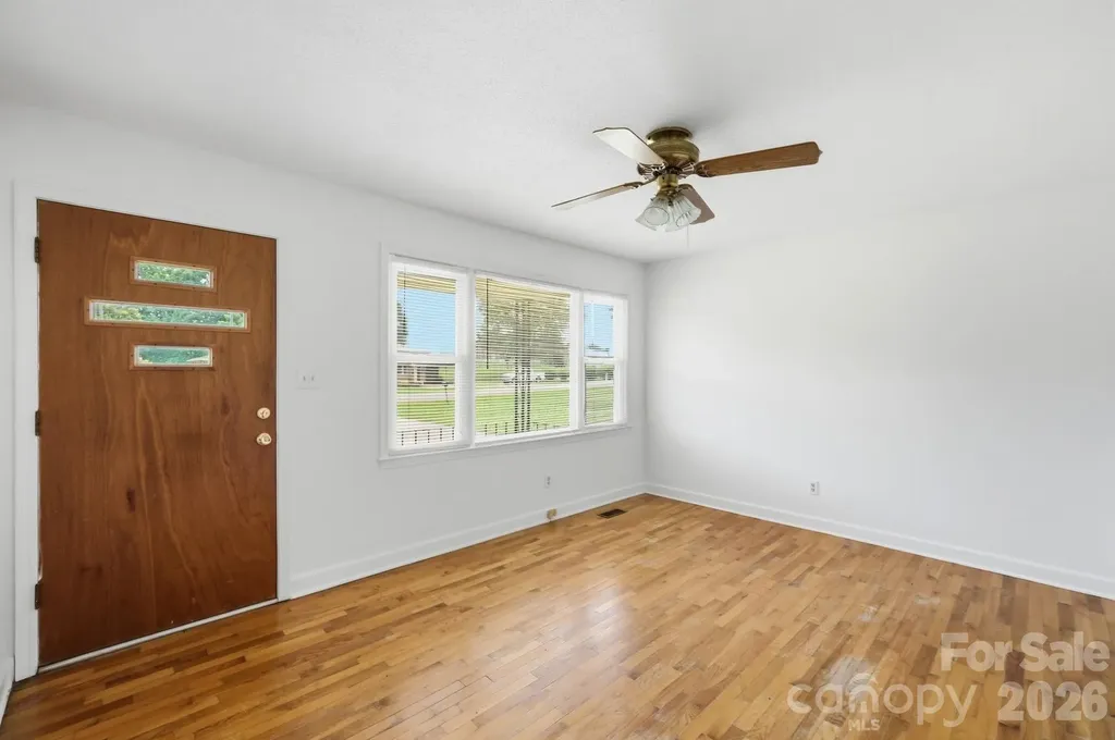 913 Harper Road Gastonia NC 28056