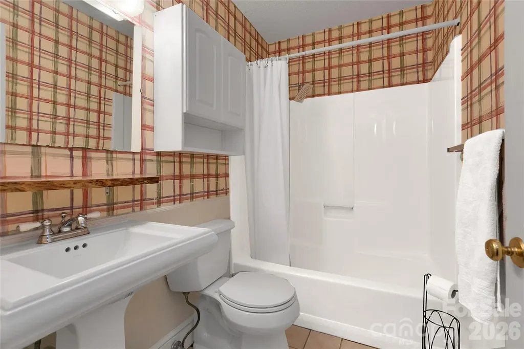 56 Guque Court Brevard NC 28712