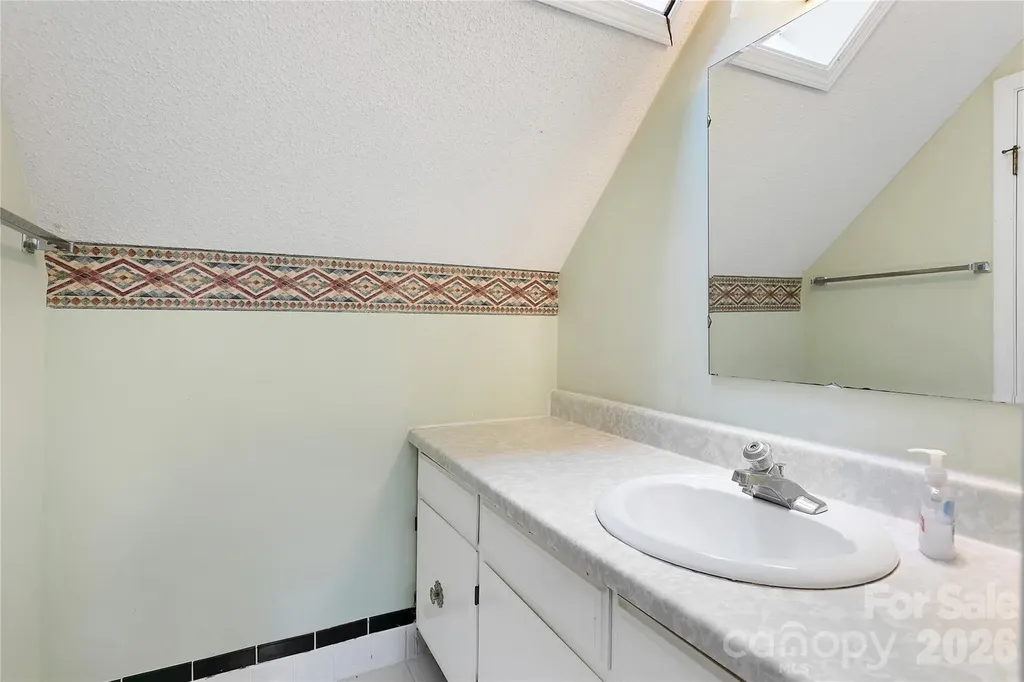 56 Guque Court Brevard NC 28712