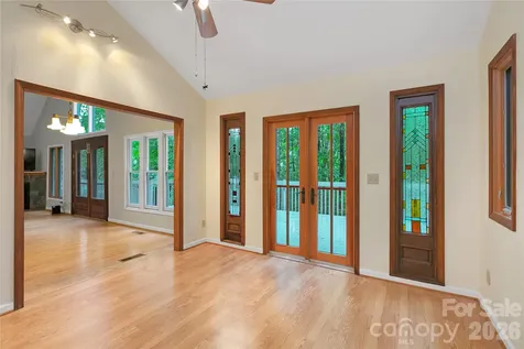 56 Guque Court Brevard NC 28712