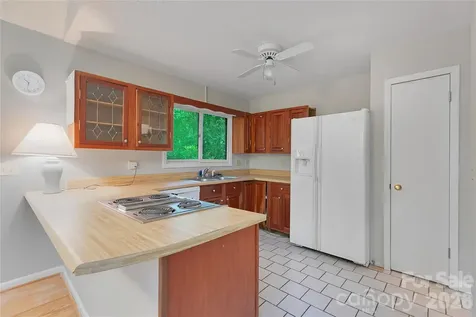 56 Guque Court Brevard NC 28712