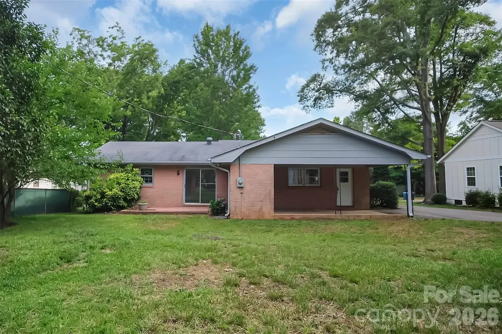 327 Arlington Street Forest City NC 28043