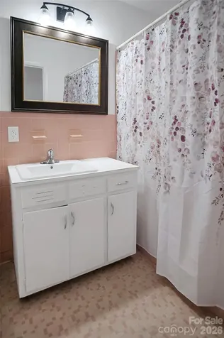 327 Arlington Street Forest City NC 28043