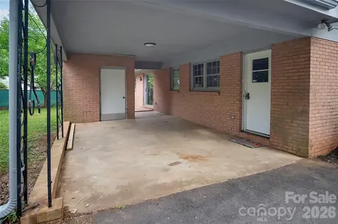 327 Arlington Street Forest City NC 28043