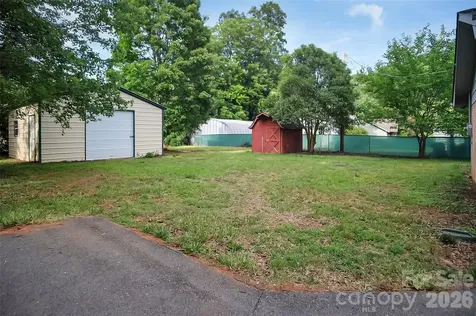 327 Arlington Street Forest City NC 28043