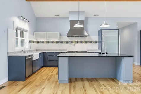 41 Bell Sprinkle Road Weaverville NC 28787