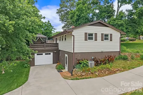 154 Richmond Hill Drive Asheville NC 28806