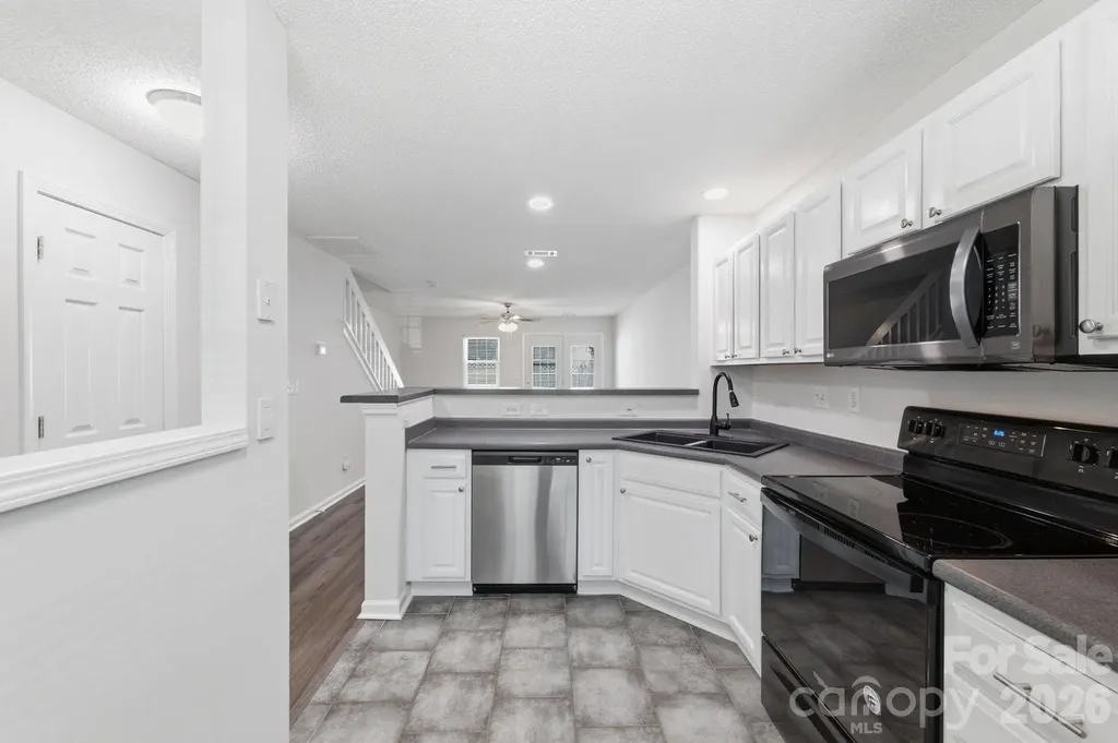 3028 Mayer House Court Charlotte NC 28214