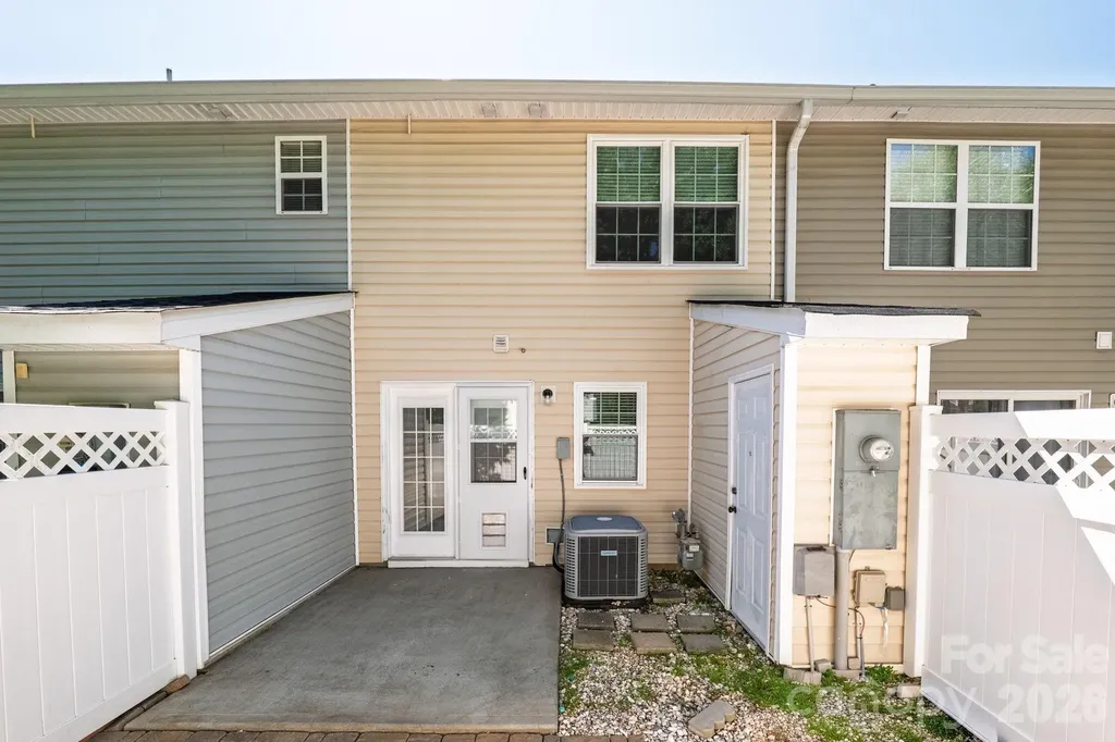 3028 Mayer House Court Charlotte NC 28214