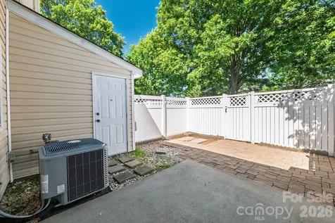3028 Mayer House Court Charlotte NC 28214