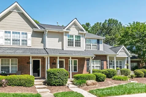 3028 Mayer House Court Charlotte NC 28214