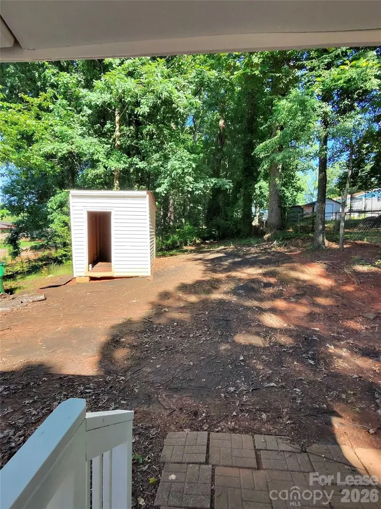 6817 Deanwood Place Charlotte NC 28217