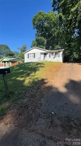 6817 Deanwood Place Charlotte NC 28217