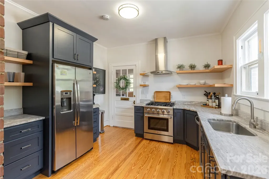 831 Oakland Street Hendersonville NC 28791