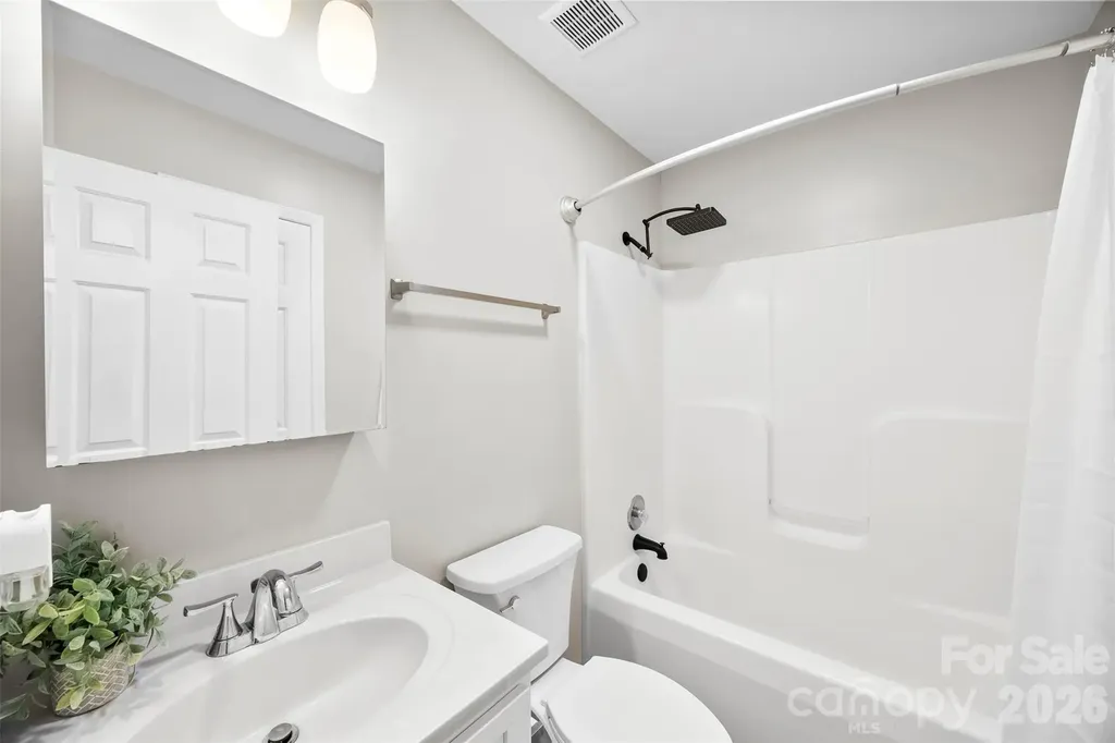 170 Ruthaven Drive Bessemer City NC 28016