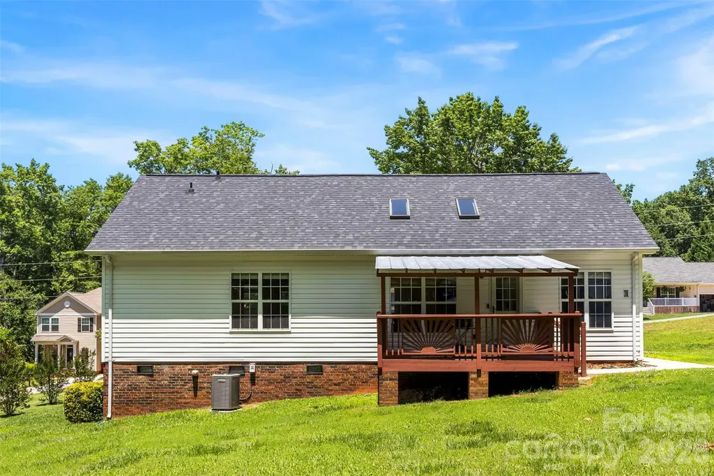 170 Ruthaven Drive Bessemer City NC 28016