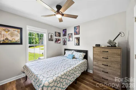 170 Ruthaven Drive Bessemer City NC 28016