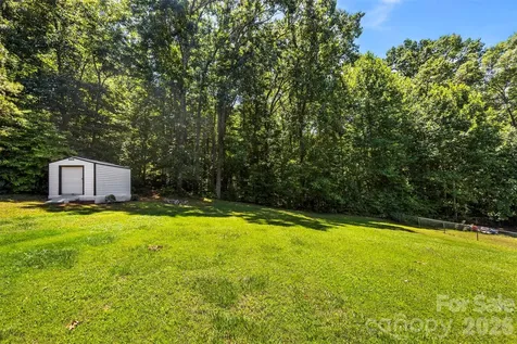 170 Ruthaven Drive Bessemer City NC 28016