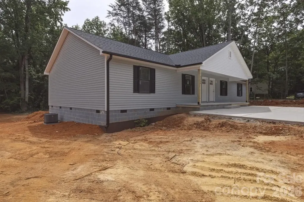 3429 & 3431 Fostall Lane Maiden NC 28650