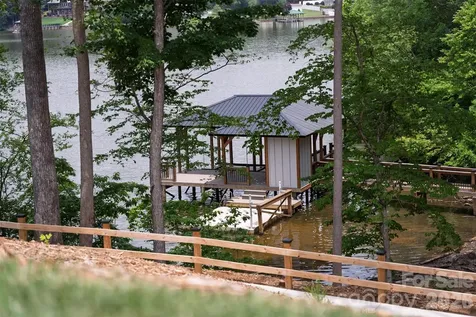 5764 Lake Pointe Drive Granite Falls NC 28630