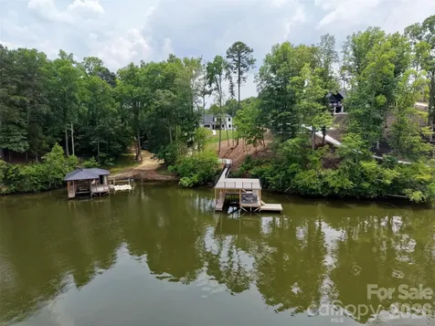 5764 Lake Pointe Drive Granite Falls NC 28630