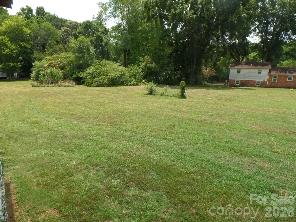 3333 Hunawill Street Claremont NC 28610