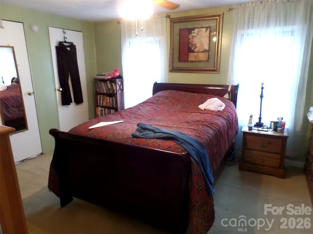 3333 Hunawill Street Claremont NC 28610