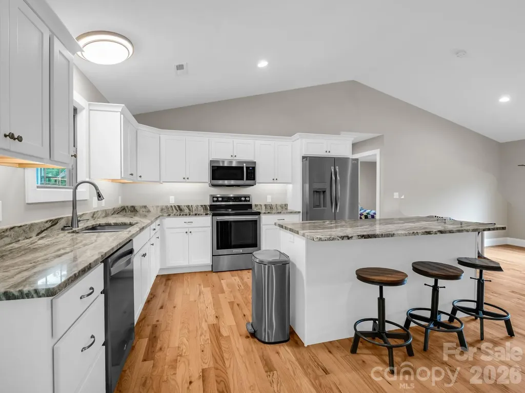 100 Walt Drive Hendersonville NC 28792