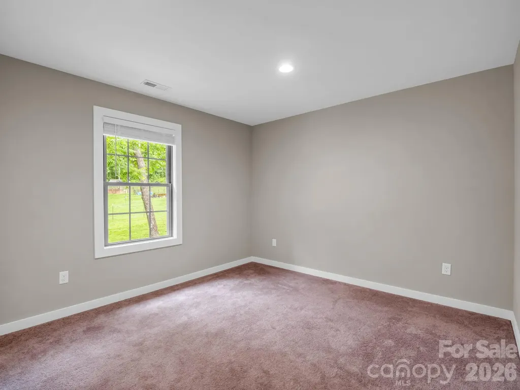 100 Walt Drive Hendersonville NC 28792