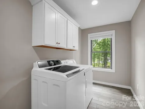 100 Walt Drive Hendersonville NC 28792